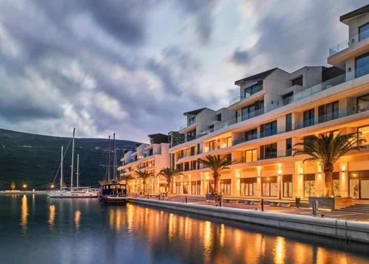 Blue Sea Leilighet Herceg Novi Eksteriør bilde
